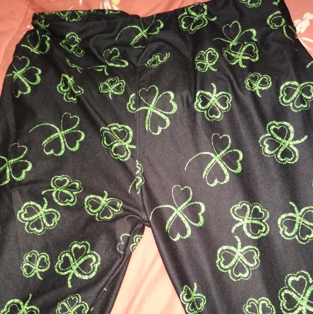 New TC plus sz charlie leggings shamrocks st pats